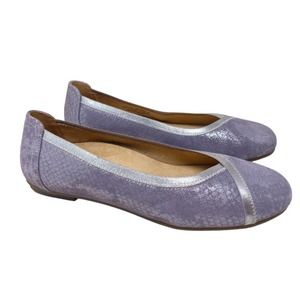 Vionic Carol lavender metallic croc embossed leather flats